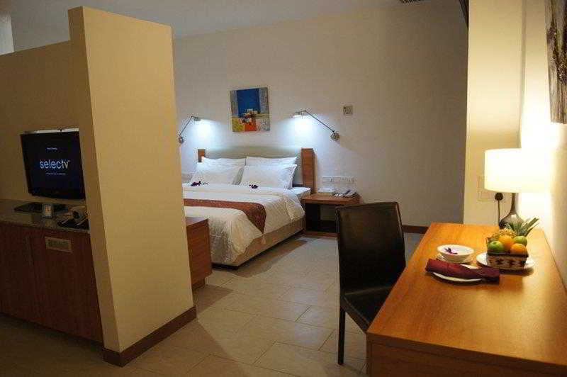 Gloria Swiss Hotel & Apartment سانداكان الغرفة الصورة